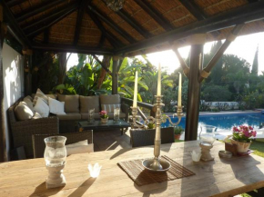  Villa Breeze Boutique Guest Rooms, Marbella  Марбелья